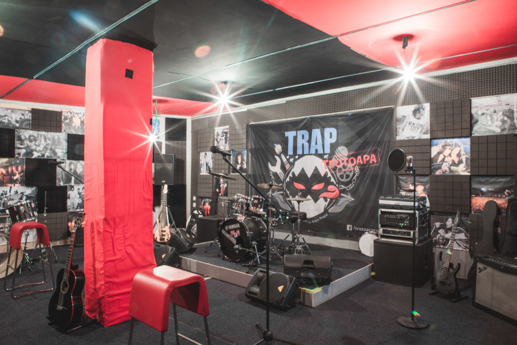 TRAP STUDIO Народно читалище "Тротоара 2020"